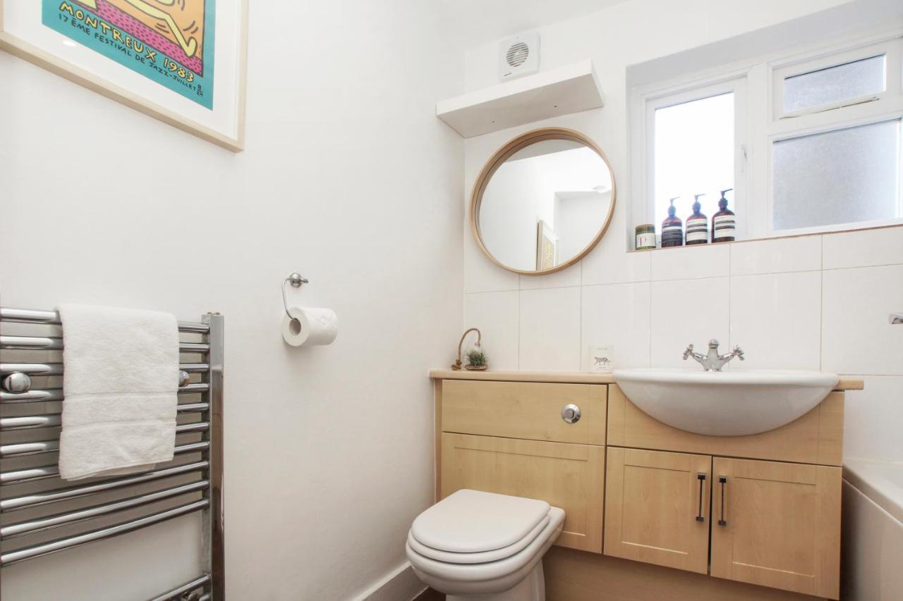Apartamento Bright, Stylish & Cosy 3-Bed Flat Near Mile End Londres Exterior foto